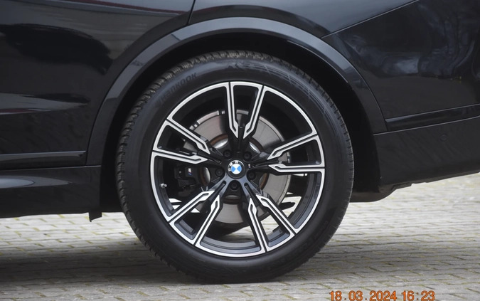 BMW X7 cena 485000 przebieg: 30000, rok produkcji 2022 z Trzebiatów małe 67